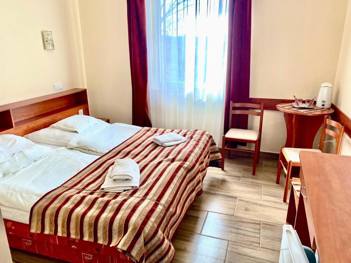 Ligetalja Termal Hotel Peneszlek Bagian luar foto