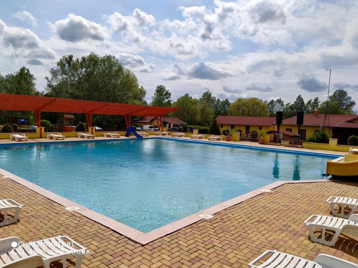 Ligetalja Termal Hotel Peneszlek Bagian luar foto
