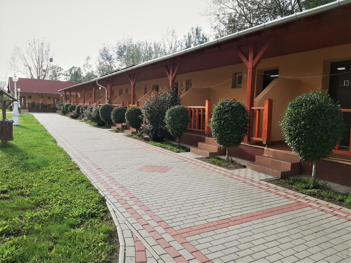 Ligetalja Termal Hotel Peneszlek Bagian luar foto