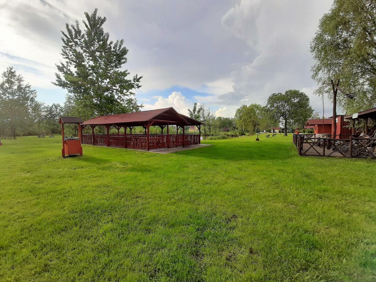 Ligetalja Termal Hotel Peneszlek Bagian luar foto