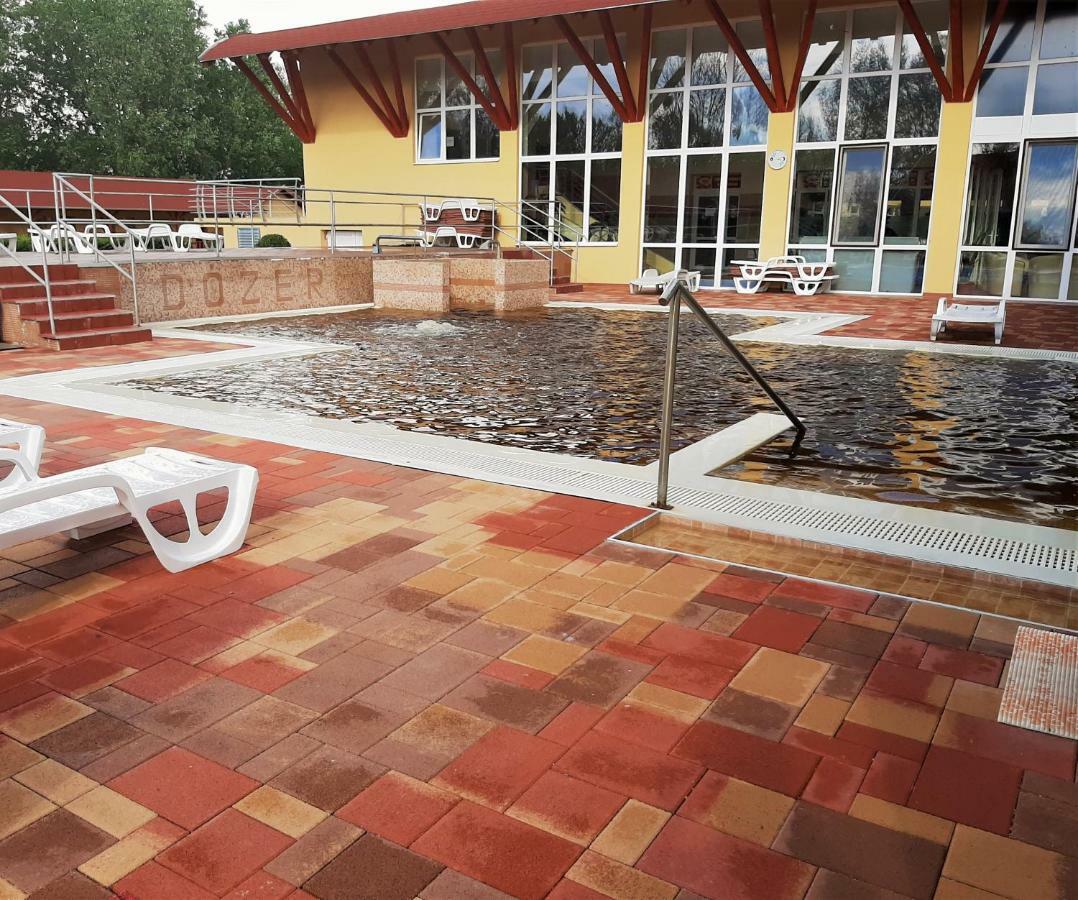 Ligetalja Termal Hotel Peneszlek Bagian luar foto