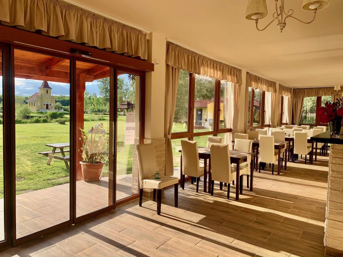 Ligetalja Termal Hotel Peneszlek Bagian luar foto